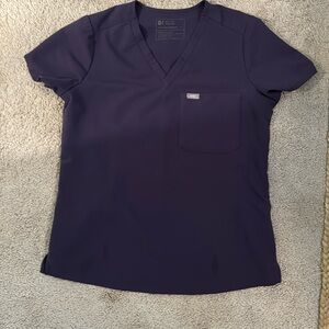 Women’s Figs scrub top